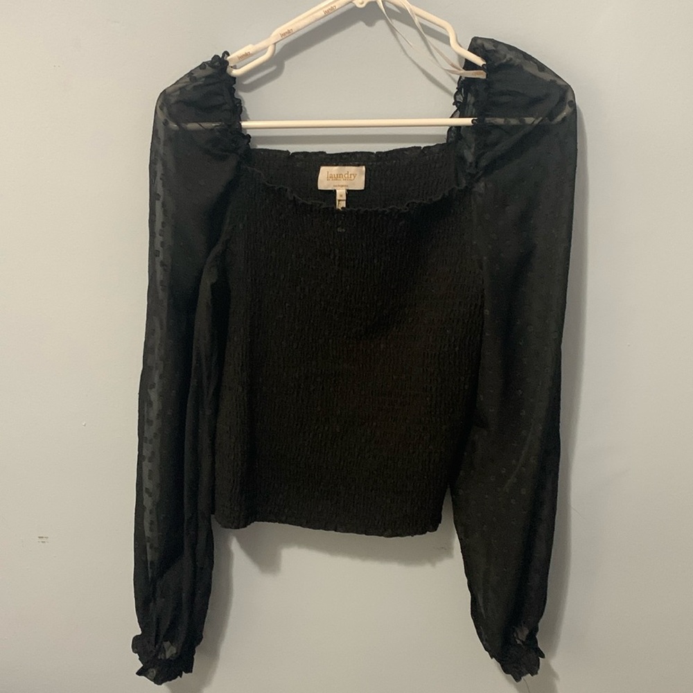 Laundry blouse